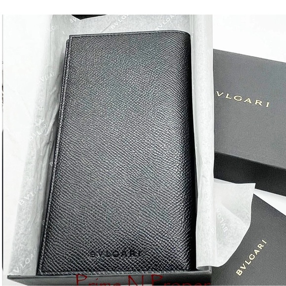 Bulgari Elegant Black Leather Key Holder